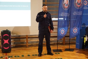 Przemówienie Komendanta Powiatowego policji w Suchej Beskidzkiej na otwarciu Promocji Zawodó Mudurowych