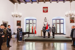 suski komendant przemawia na sali rycerskiej