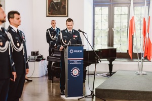 przemawiający zastępca komendant wojewódzkiego