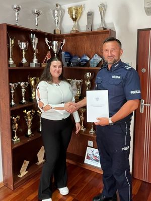 Komendant składa podziękowania mieszkance powiatu suskiego