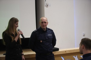 Pani Kierownik Gops z Komendantem Komisariatu Policji w Jordanowie