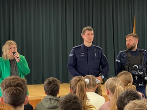 Przemiawiajaca pani Kurator Sądu rejonowego w Suchej Beskidzkiej