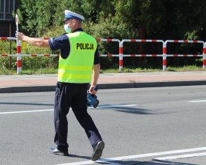 avatar Policjant RD zatrzymuje pojazd