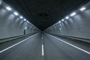 zdjęcie przedstawiające tunel od wewnątrz