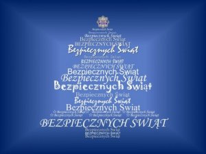 Zdjęcie przedstawiające choinkę ułożoną z napisów jeden pod drugim w różnych czcionkach o treści Bezpiecznych świąt na szczycie której znajduję się gwiazda policyjna z kogo Komendy Wojewódzkiej Policji.